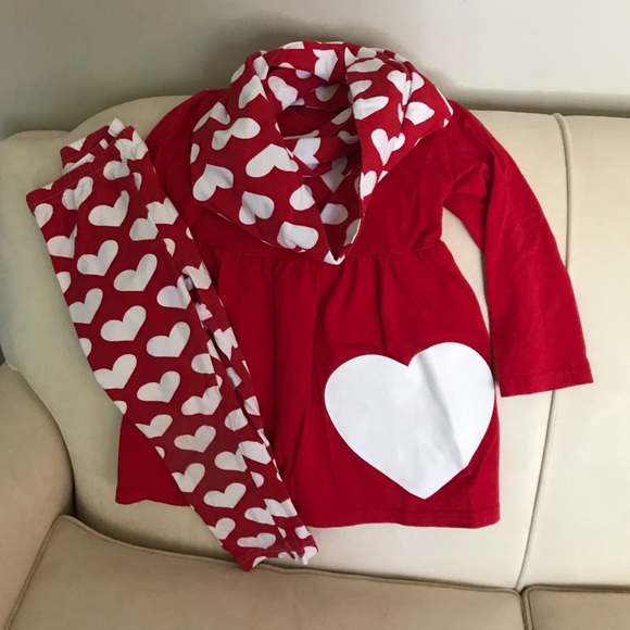 Other - Valentine Dress Capri outfit Size 5.